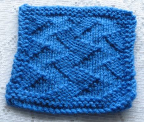 Zig-zag knitting pattern coaster